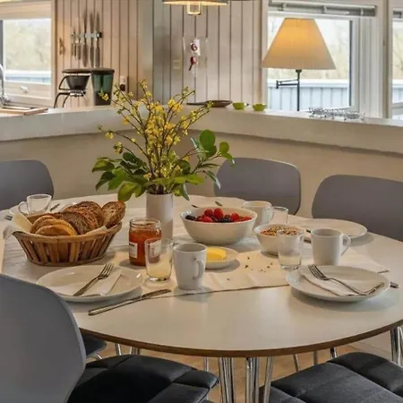 Ve336-vejers-strand-nordvej-47-c * Vejers Strand